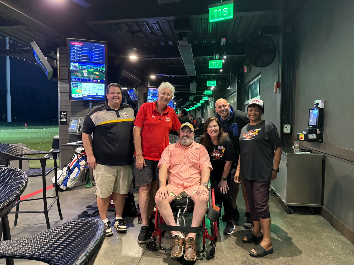 NAI_Hallmark's tweet image. Our team was so glad to support the JT Townsend Foundation at Top Golf to help families across Northeast Florida get the equipment and services they need. We had an epic night and our team came home with some winning prizes! 

#jtgivesback #CommunityCommitment