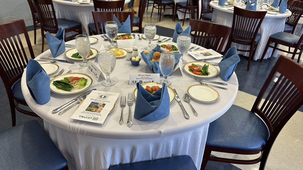 SuptMMaine's tweet photo. Honored to attend yesterday’s Leadership Martin Education Luncheon, hosted by Chef Southwick & the award-winning Culinary Arts students at Martin County High! 👨🍳👏
Their professionalism & talent were on full display—truly #MartinProud.
#ALLINMartin @MCSDFlorida https://t.co/lD9voOVJQk