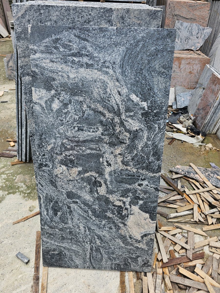 Emiteem's tweet image. How do you want it, we have them in different meters