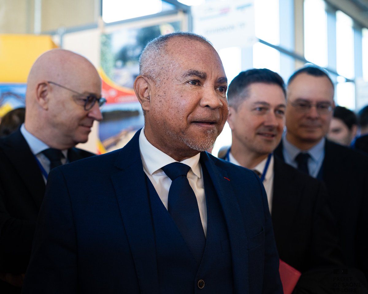 Image de Préfet de Saône-et-Loire - #Collectivités | Le 1er salon des maires et élus de Saône-et-Loire s’est tenu le 7 novembre. Un temp