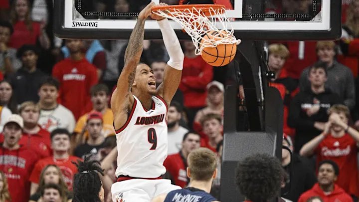 For Louisville this offseason, all the talk was about Mikel Brown Jr., Ryan Conwell, and Isaac McKneely. 

What about Khani Rooths???

Through 2 games Rooths is averaging 18 ppg, and 8.5 rpg on 61.9% shooting. 

Great start to the year for the sophomore!