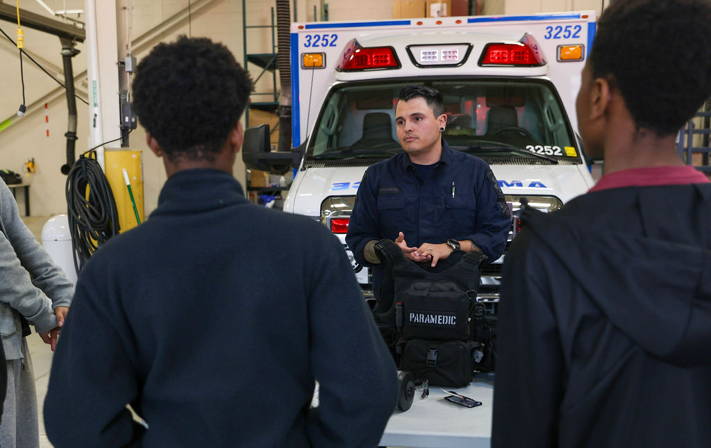 Halton Region Paramedic Services tweet media