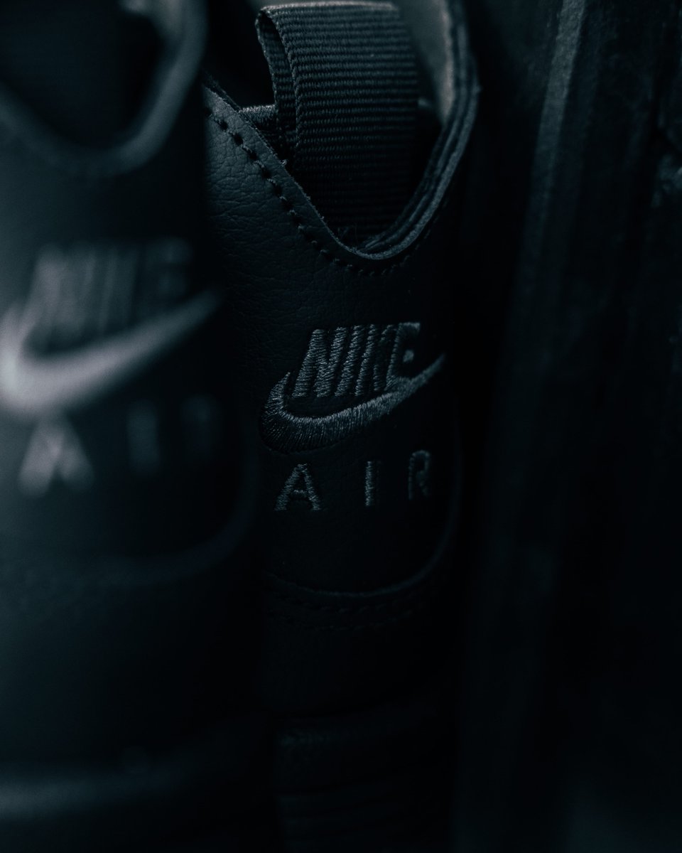 DTLRVILLA's tweet photo. We heard you were looking for an all black shoe. We got you! The #Nike Air Trainer Huarache 'Triple Black' is now available in-store and online. 

Link to shop: https://t.co/znJu635A6l https://t.co/BUFAMvB4p4