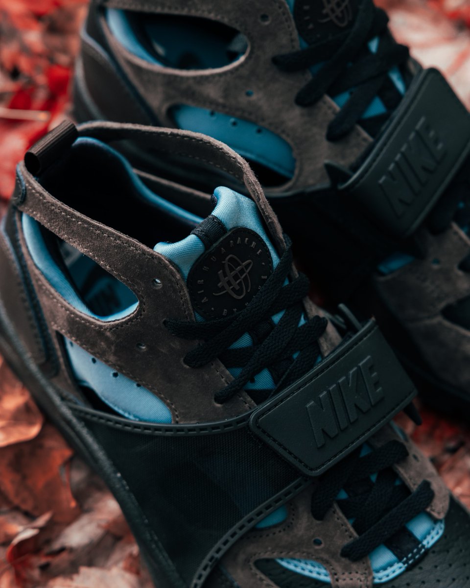 DTLRVILLA's tweet photo. The Nike Air Trainer Huarache 'Baroque Brown' is now available in-store and online. 

Link to shop: https://t.co/znJu635A6l https://t.co/ui997JWr3S