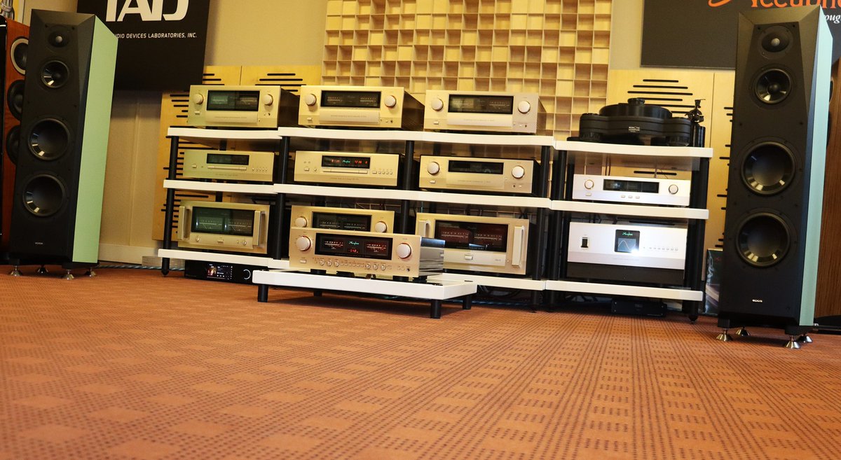 SystemReference's tweet image. Accuphase E-3000 &amp;amp; Epos Loudspeakers ES 28N wie füreinander geschaffen.
Weitere Mitspieler:
Eversolo Audio DMP-A8
SUPRA Cables Sword Excalibur XLR u. LS
Tuning Tipp - Blue Horizon Spike Shoe Extreme