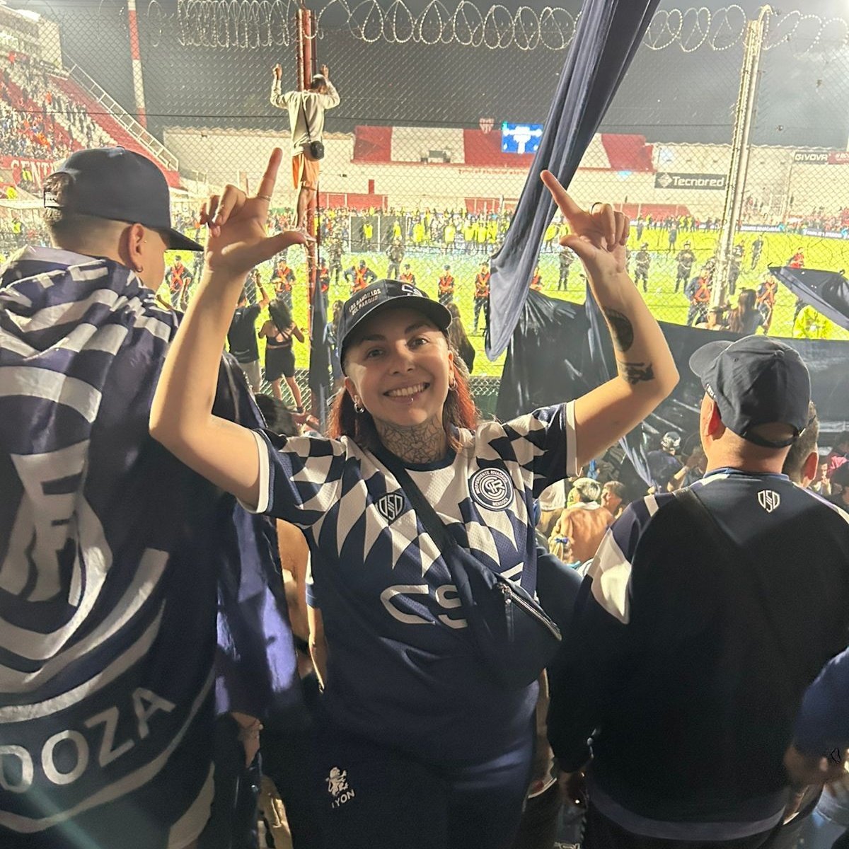 Se va la foto de perfil del ascenso , viene la foto de perfil del campeón