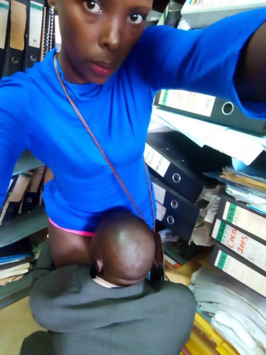 Your X cartoonist professor giving marks at MUK😩😂😂