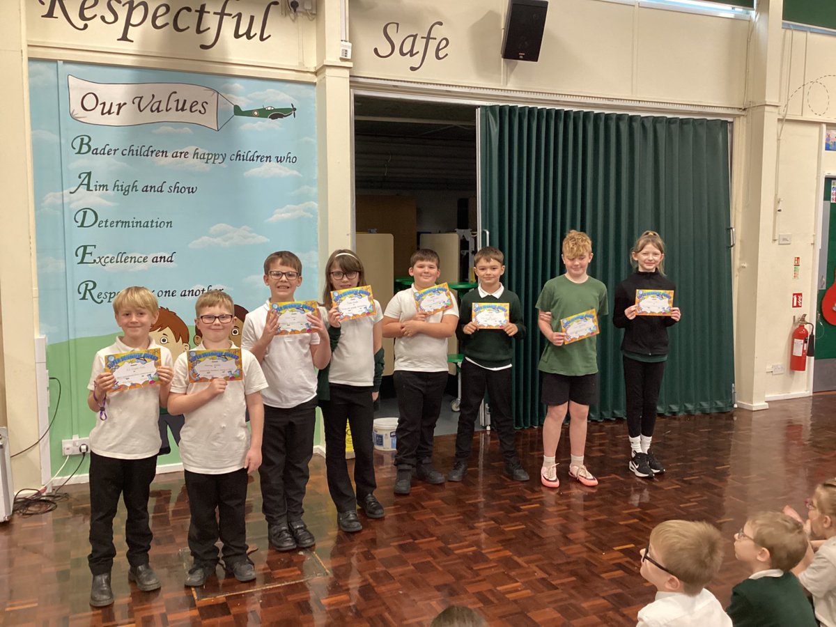 BaderPrimary's tweet image. A huge well done to our Writer’s of the Week, Maths Stars and Super Scientists #RRSarticle3 ⭐️🏆