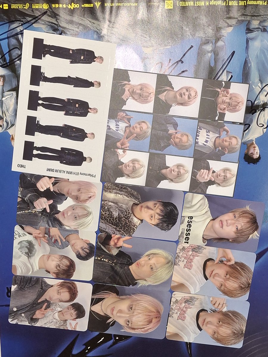 Lagi beberes menemukan harta karun. Jadi selama ini buka album tanpa di ambil photocardnya. Kelakuan <a href="/BeeU_0nly/">Bee</a> (^_^)