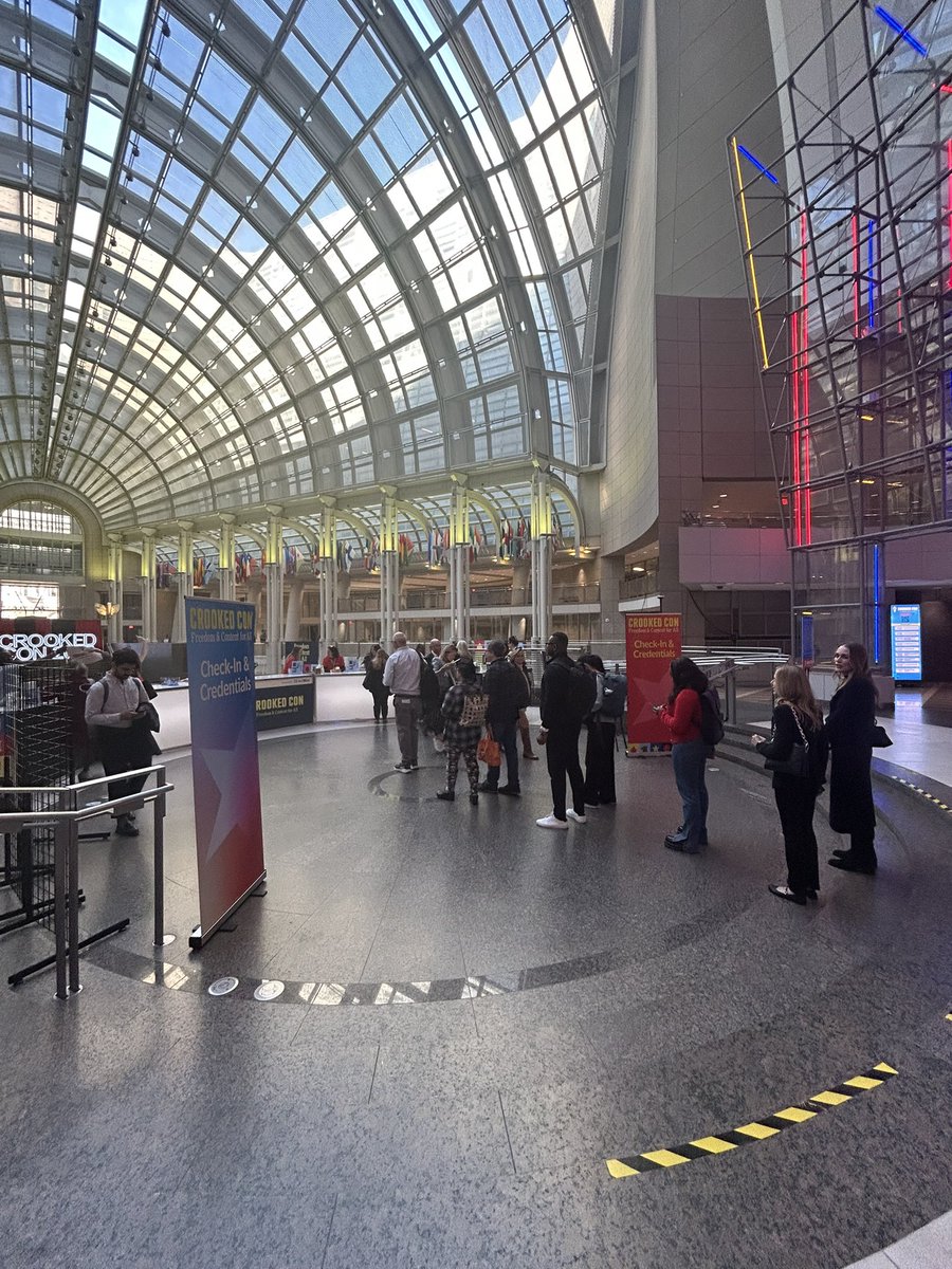 Eva McKend tweet media