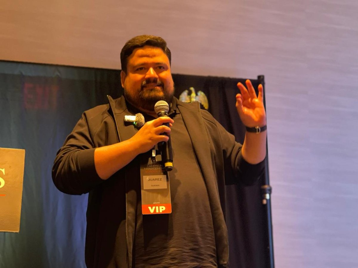 The NAPOLITANS tweet media