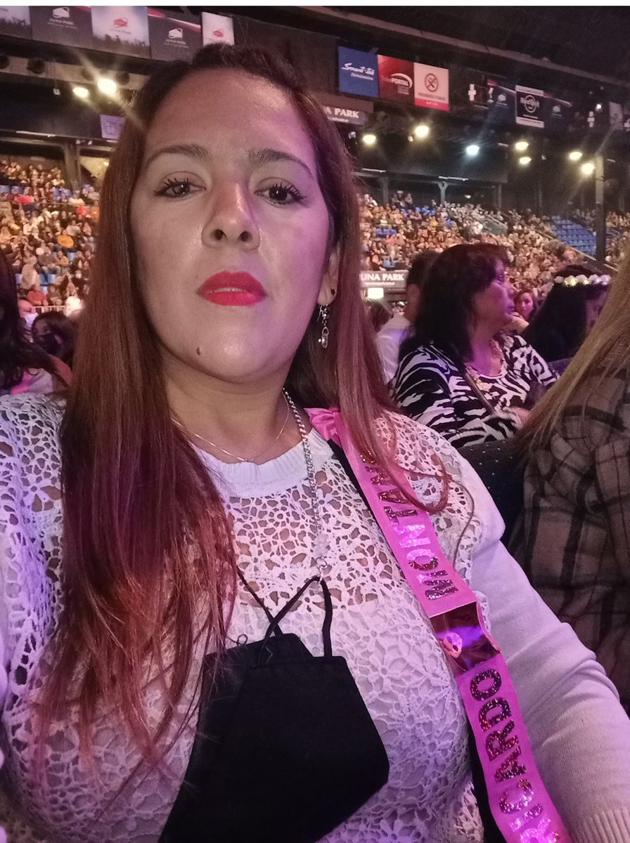 NUriel2013's tweet photo. @montanertwiter AHORA SIII... SOY FELIZZ, SOY FELIZZ VAMOS Q LA VIDA ES UNA FIESTAAAA!!! TE PERDONO ESTOS 4 AÑOS 🥰 @montanertwiter @marlenesalome__ @Montanerevaluna 
#ElUltimoRegreso https://t.co/PxYzV8FwwK