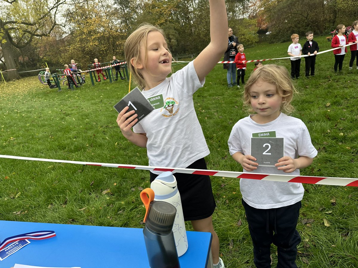 SpringwoodPE's tweet photo. Brilliant effort from all of our Year 1/2 children today for the Cross Country competition at Birdwell Primary. Well done for your efforts and finishing 3rd overall #SpringwoodPE https://t.co/smeHNLv4Jc