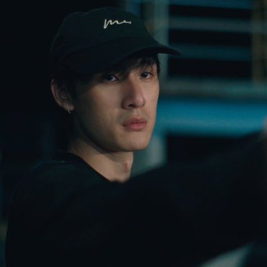 natacantiik's tweet image. jujur MINAT BGT dewtee satu series tapi yang genrenya dark romance, action crime, atau thriller pembunuh bayaran yang jatuh cinta sama targetnya… pls… @/ gmmtv