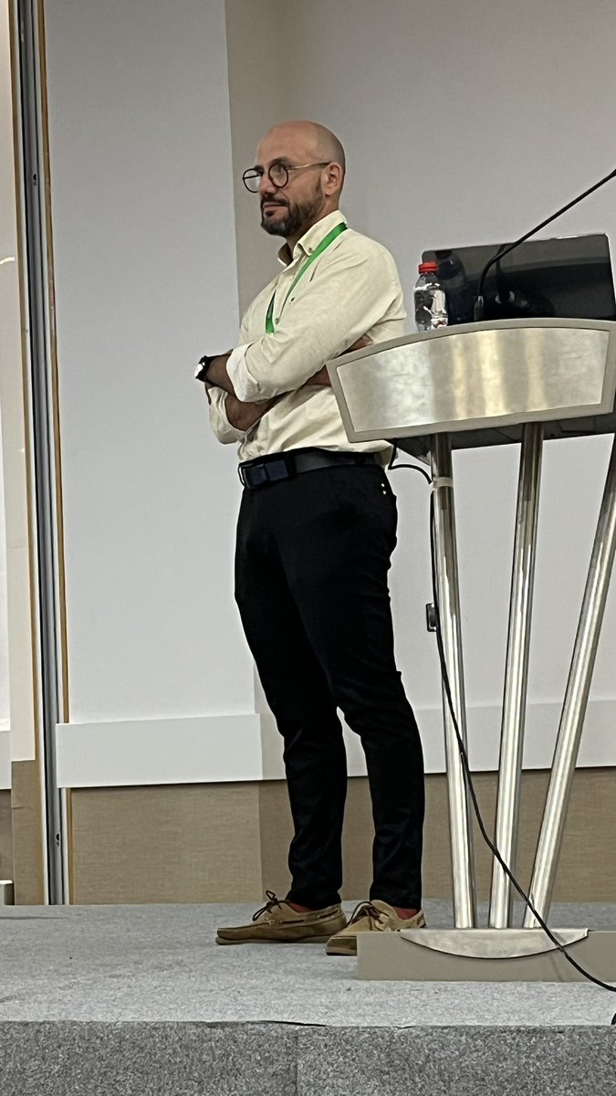 Akos T. Kovacs tweet media