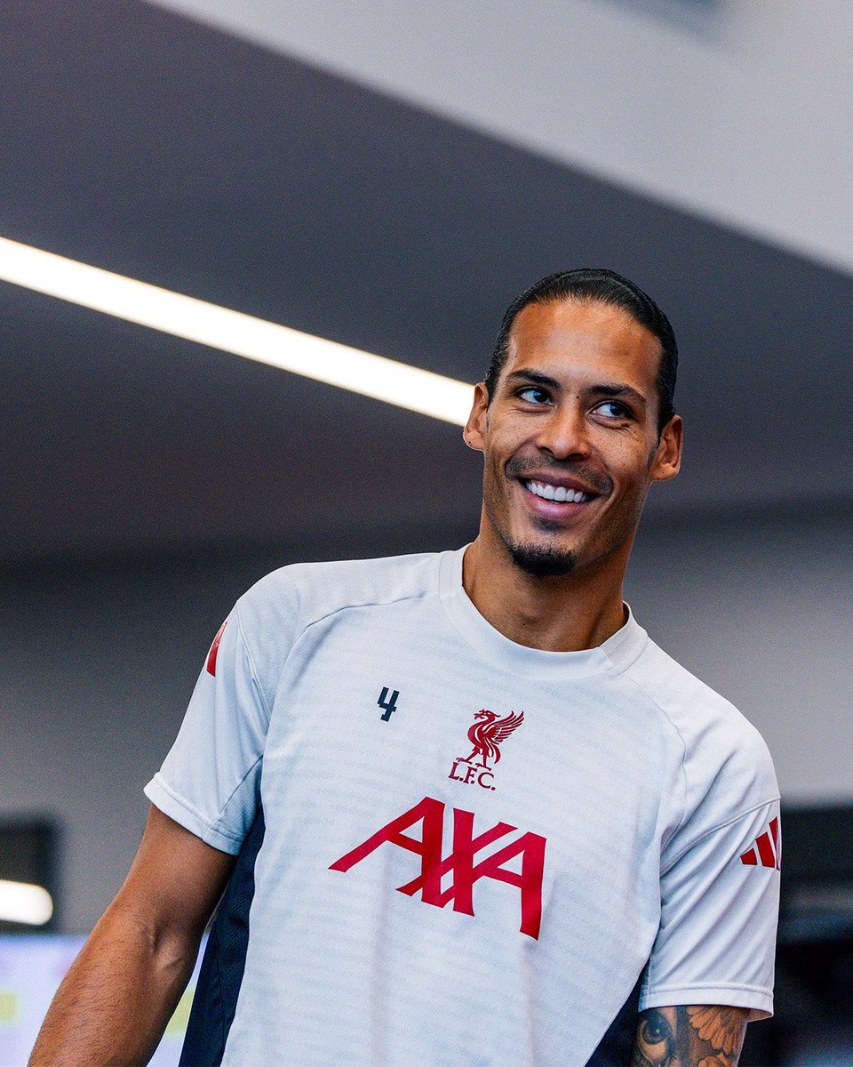 Hugo #LFC tweet media