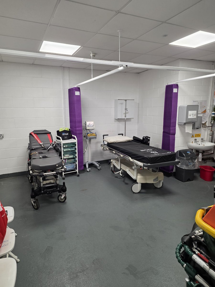 We getting ready for the <a href="/WelshRugbyUnion/">Welsh Rugby Union 🏴󠁧󠁢󠁷󠁬󠁳󠁿</a> Autum Internationals <a href="/principalitysta/">Principality Stadium</a> Great to see the first aid rooms after their refit.
Thanks to everyone who has made this happen.