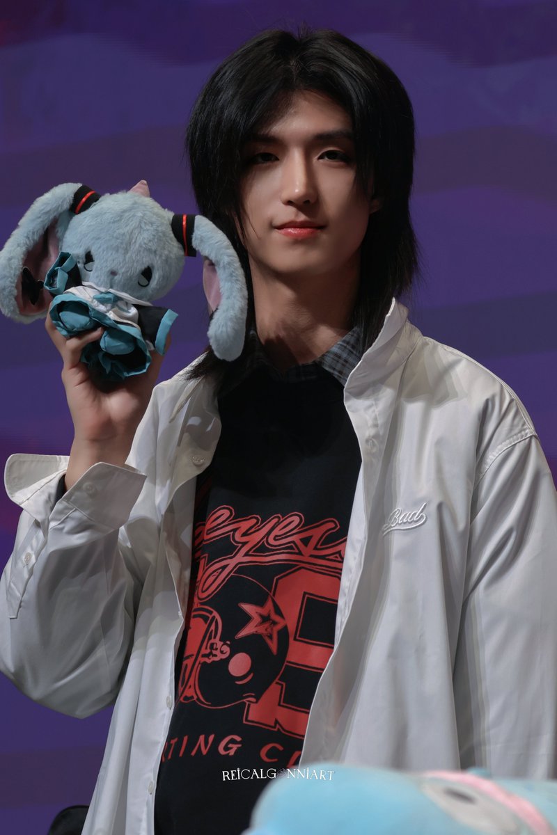 oeuvrelegy's tweet image. HATSUNE YONEN