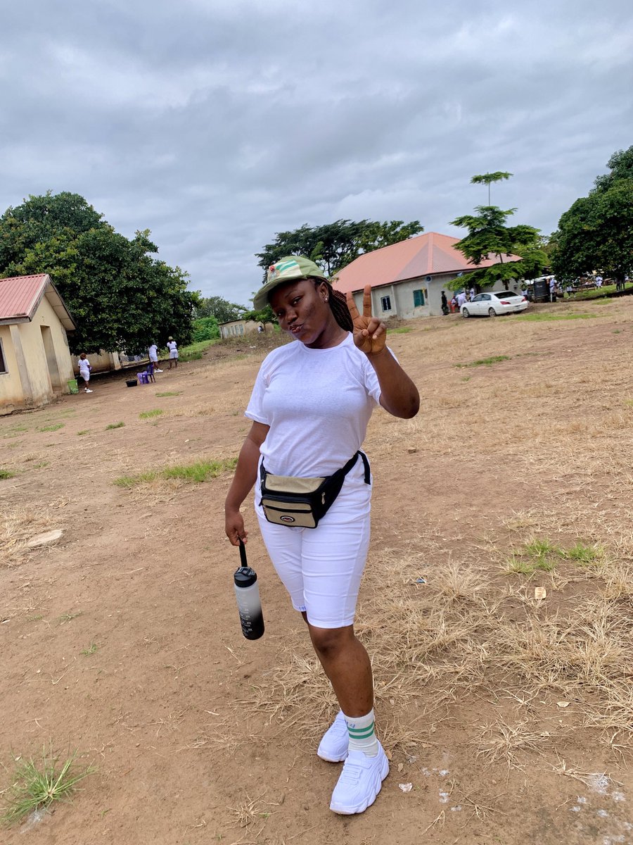 clevathefirst's tweet photo. I forgot to update you guys😁

I’m now a Corp Member, had my 3 weeks orientation course at Kogi State but I’m now a Lagos Corper😁❤️ https://t.co/YxldYOSiCS