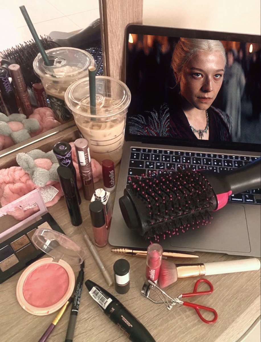 rvgsdelight's tweet image. girl therapy