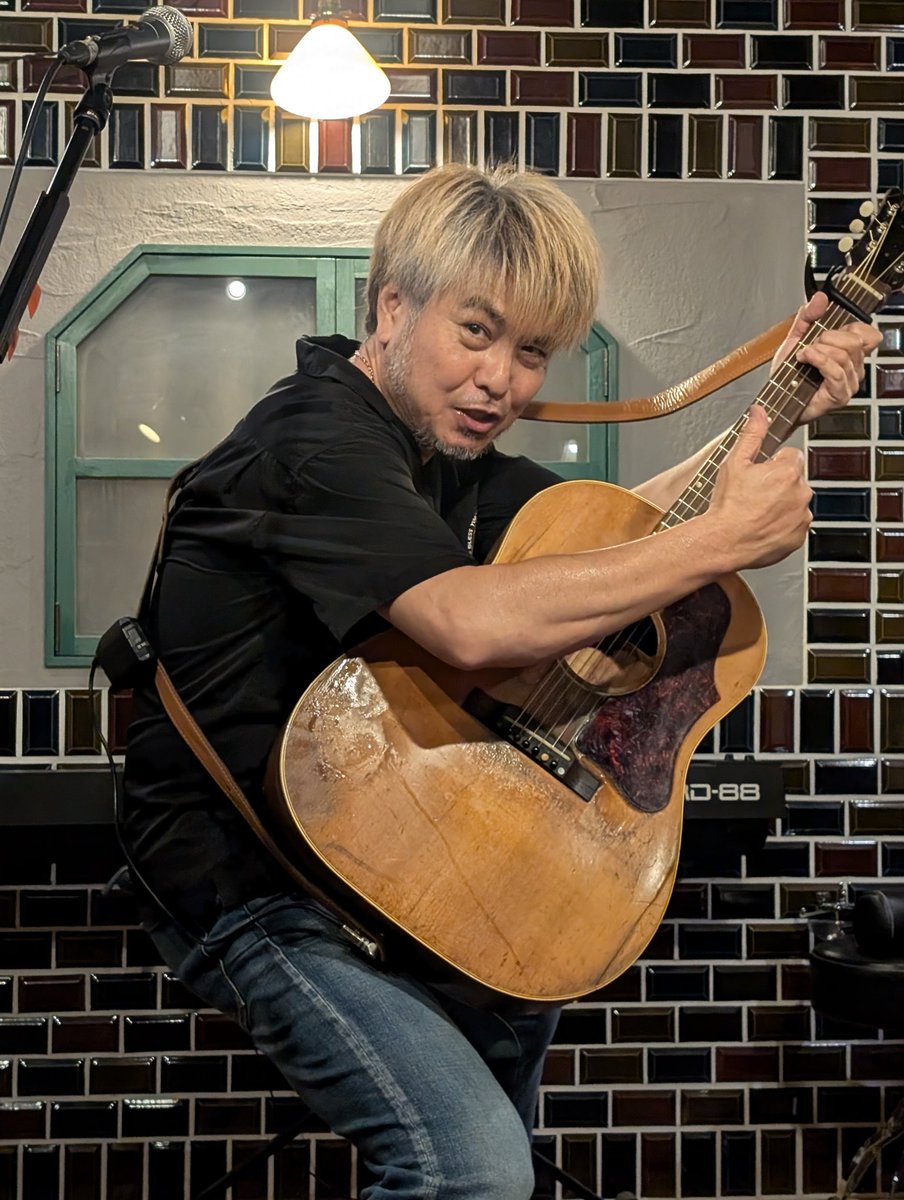 今日はBOBでさとうもときさん
私以外全員もときさん初めましてのお客様方だったけど、みんな一緒におい！おい！して、タオル回し(エア)もしてくれたー！
楽しんでくれて良かったぁ😆