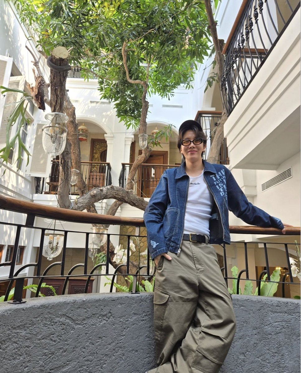 hobi660660kk's tweet image. 1 RT = 1 vote

I vote #jhope for #2025MAMAVOTE