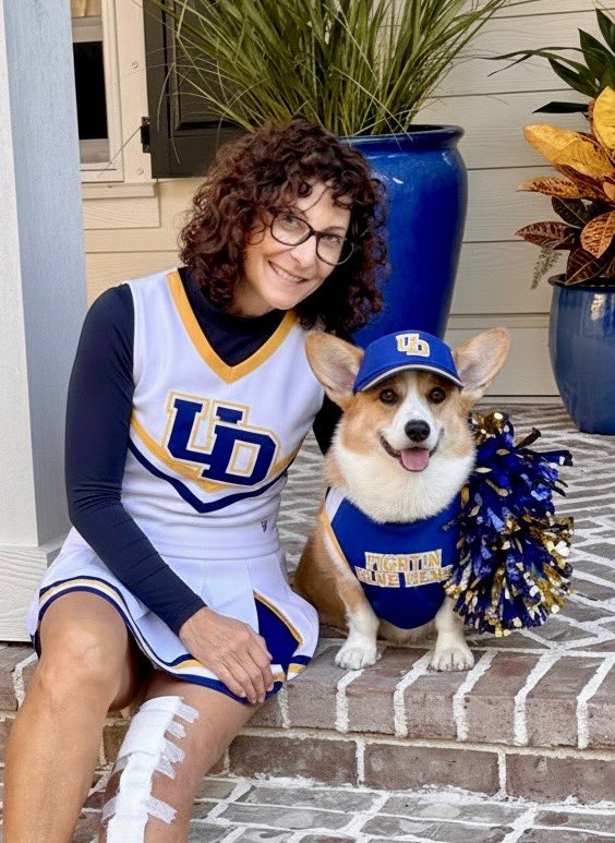 .<a href="/UDBlueHens/">Delaware Blue Hens</a> When your creative friend takes you to see your horse because you still can’t drive after knee replacement…and cheers you up with some AI-generated #bluehen love 💙💛 Meet new mascot #BlueHenBruno 🐴