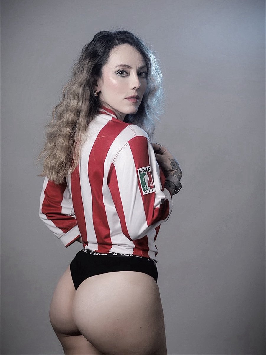 topchivahermana's tweet photo. ✨ @MarieMagana ✨🇫🇷
#chivas 🐐 https://t.co/gPNV3ejhwv