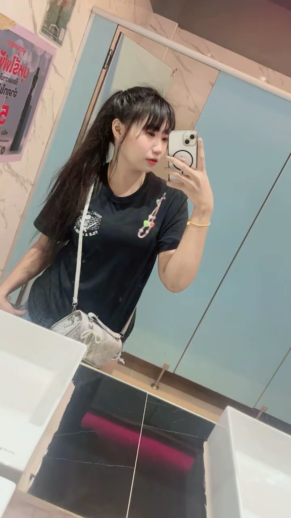 maneerat❤️🥀 tweet media