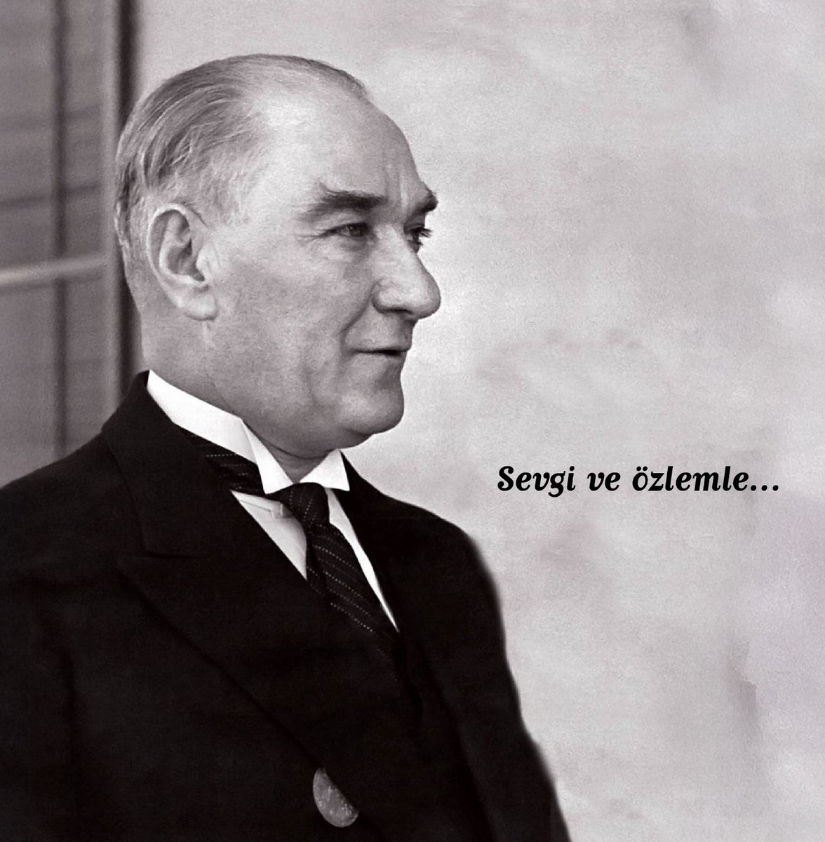 kahvedunyasi's tweet photo. Ulu Önderimizi saygı, özlem ve minnetle anıyoruz. https://t.co/gZjRlrqNVD