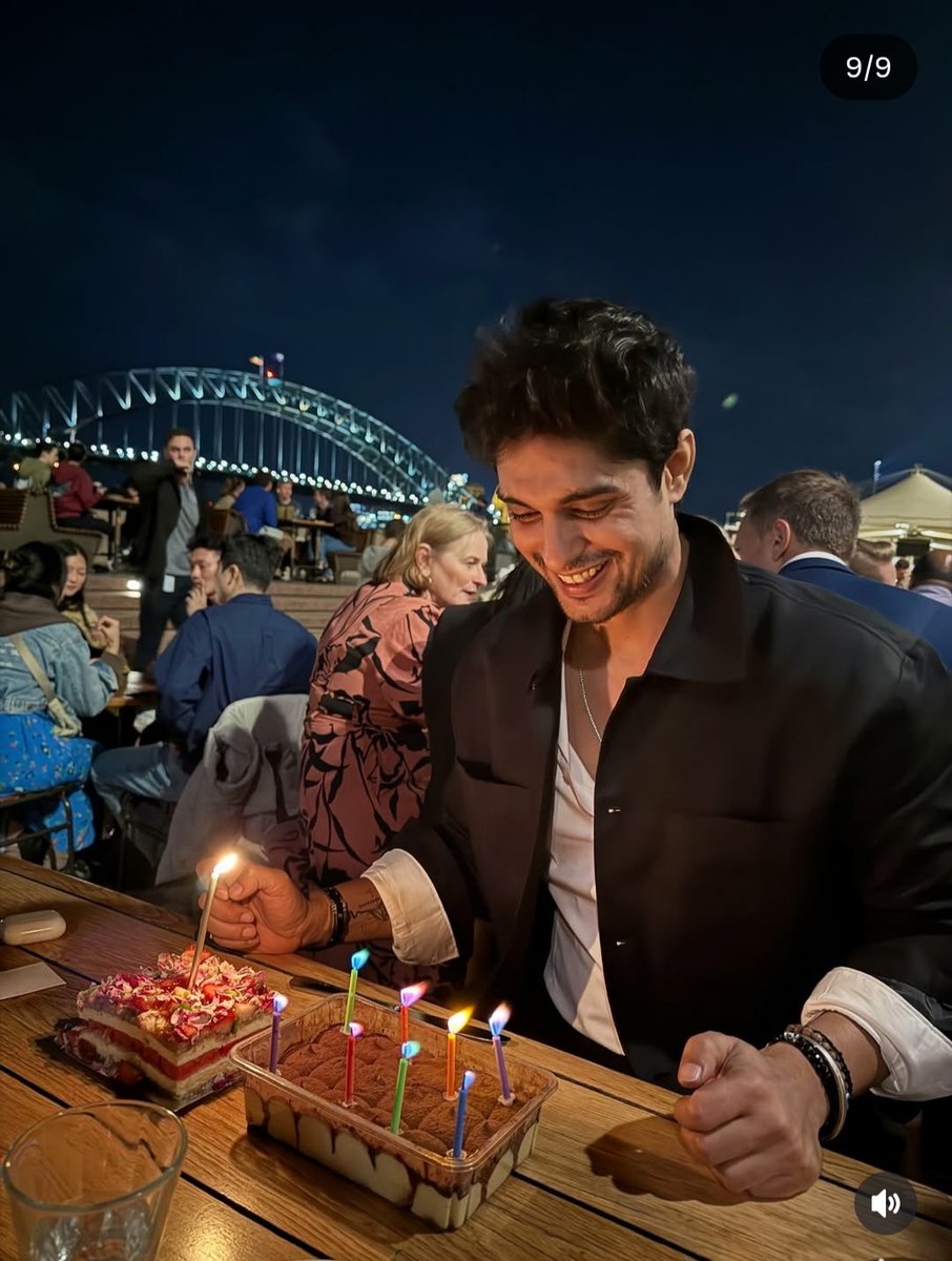 B'day in australia❤❤🤩🤩
Ankit looks stunning🔥🔥
#AnkitGupta
#HBDAnkitGupta