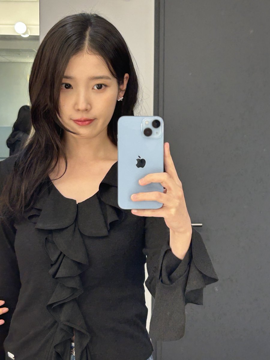 Day 10 (2nd VOTE)

I vote for #iu on #2025MAMAVOTE 

RT is also counted as a vote.
리트윗도 투표로 인정됩니다.
