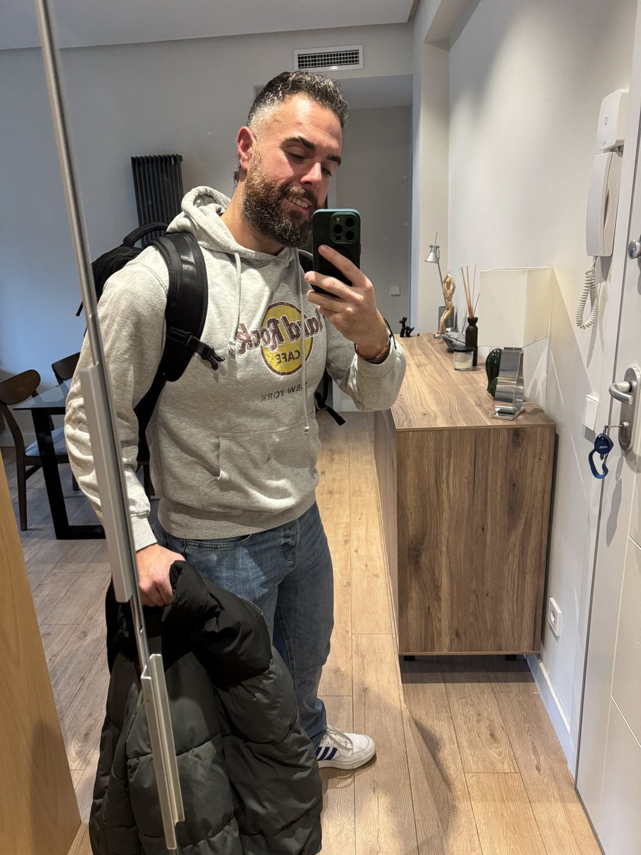 soyelrks's tweet image. Ni 24h… ✈️🇮🇹