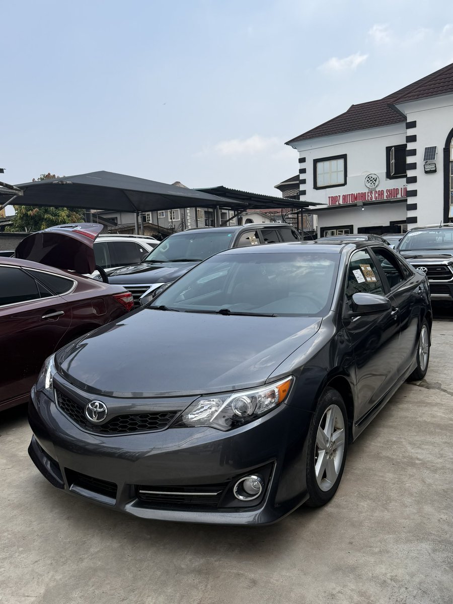 GreyAutos's tweet photo. TOYOTA CAMRY
2012 SE
16m 
Key 🔑 https://t.co/QeYQwQTNmV
