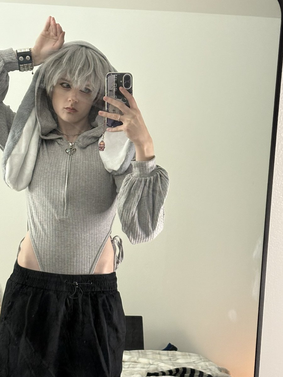 kay_1928's tweet photo. Ignore the dirty mirror https://t.co/D5DPMYj4rF