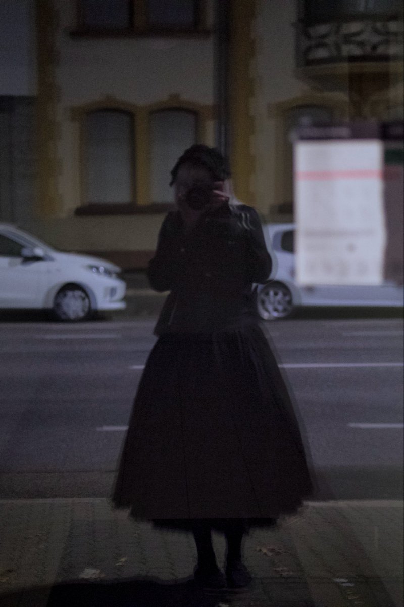 luciascarlet's tweet image. meanwhile designers: