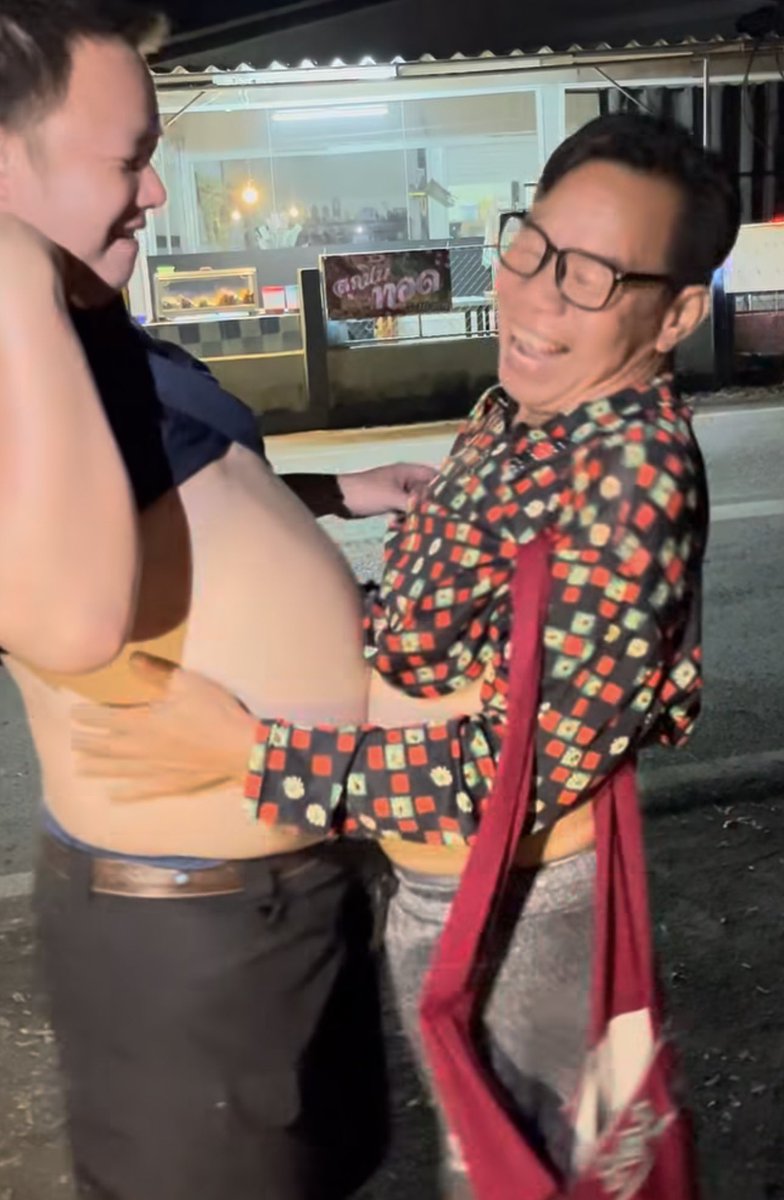 GAY LOVE รุ่นใหญ่ tweet media