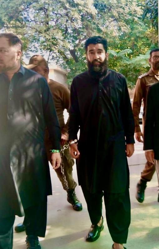 سچ بولنے والوں کو قید کیا جا سکتا ہے، مگر سچ کو قید نہیں کیا جا سکتا۔

اللہ کے حکم سے حق ہمیشہ غالب آتا ہے، اور ظلم کبھی دائمی نہیں ہوتا انشاءﷲ۔

Justice should prevail.

#ReleaseShahbazBhatti