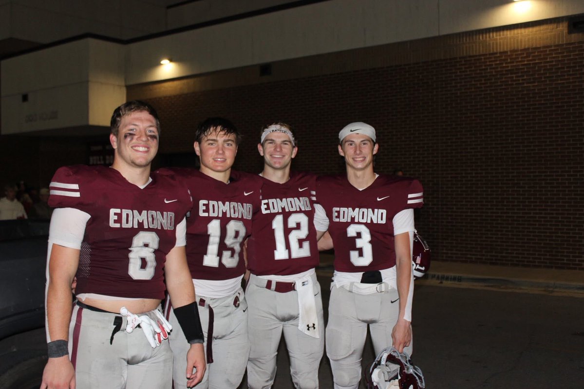 These boys have played a lot of football together dating back to 3rd grade.  Big win last night and playoffs next! <a href="/dawson_beaulieu/">Dawson Beaulieu</a>
<a href="/BradynMcgowen/">Bradyn McGowen</a> <a href="/Nick_Booker7/">Nick Booker</a> <a href="/beaubay_13/">Beau Bayouth</a> 
<a href="/emhsbulldogs/">EMHS Football</a> <a href="/RecruitEMHS_FB/">Recruit EMHS Football</a>