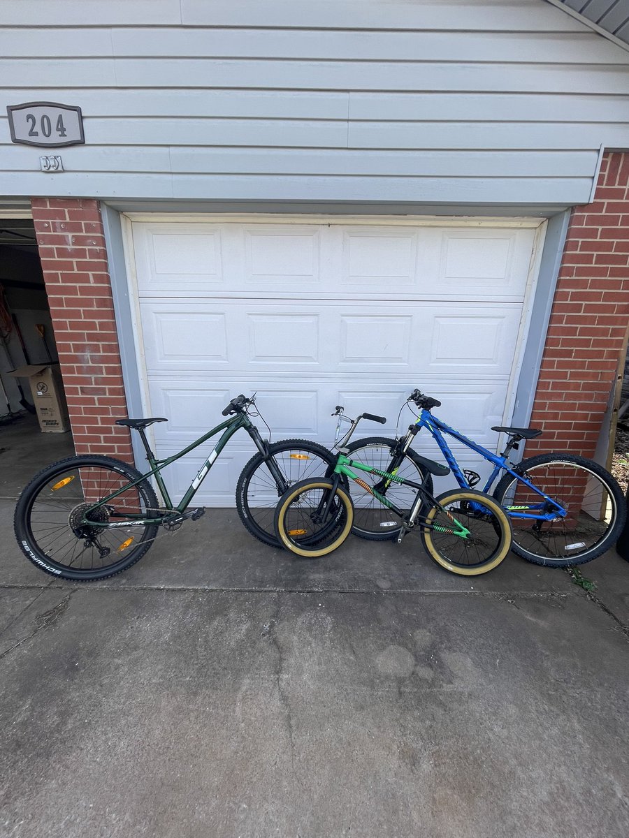 mefforts tweet media