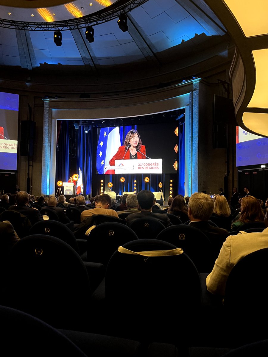 #CongresRegions2025 | 21e Congrès de <a href="/Regionsdefrance/">Régions de France</a> pour échanger avec <a href="/CaroleDelga/">Carole Delga</a> et la ministre <a href="/FrancoiseGatel/">Françoise GATEL</a> sur:

📍 La nécessité de renforcer la cohérence entre le système de santé et l'ESR
📍La volonté de <a href="/La_FNESI/">FNESI</a> de contribuer au projet de loi décentralisation