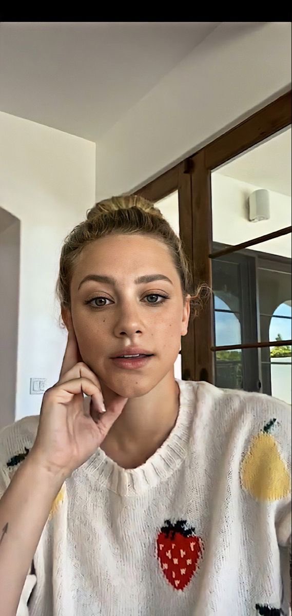 jane Lili Mia tweet media