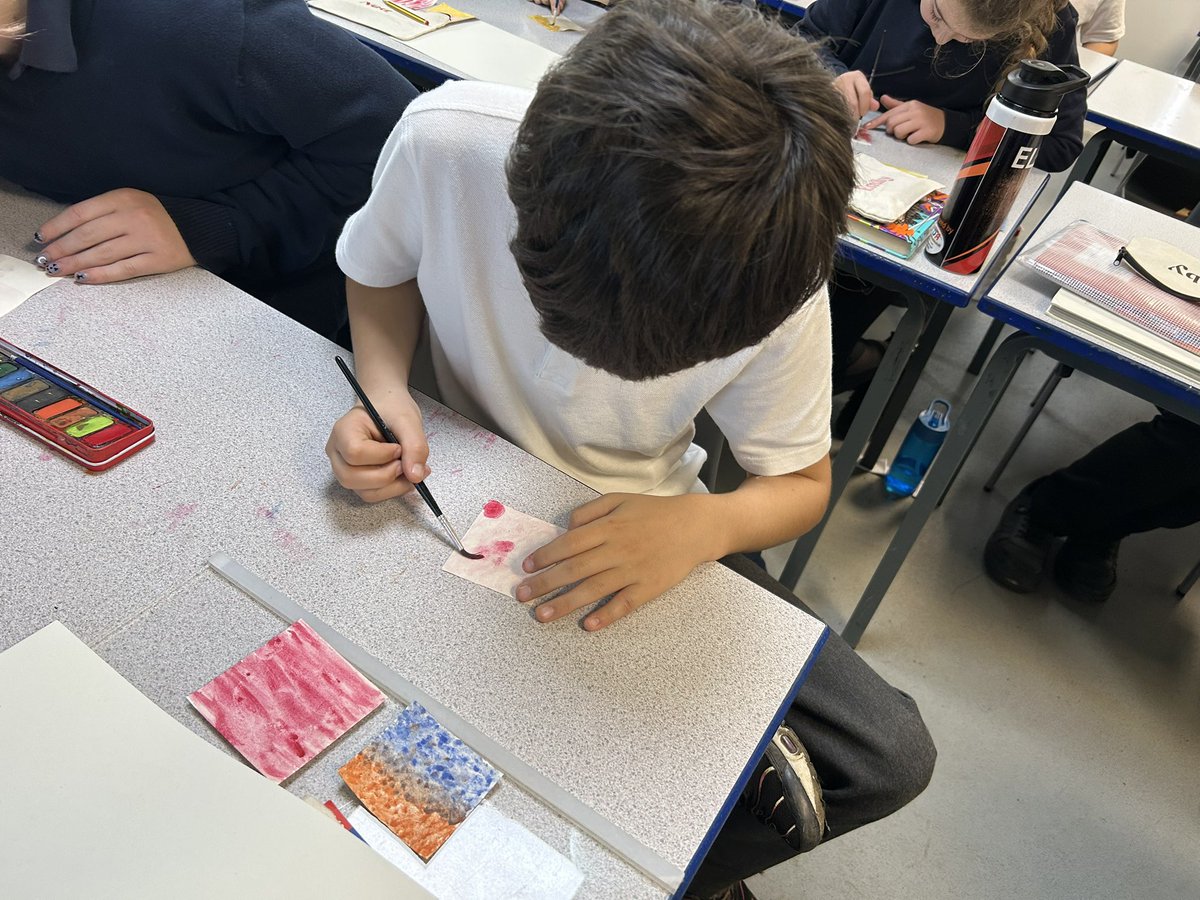 Our Navigators have been experimenting with wet-on-wet watercolour techniques today — exploring how colours blend and flow! They’re getting ready to use their new skills to create beautiful paintings of the moon.