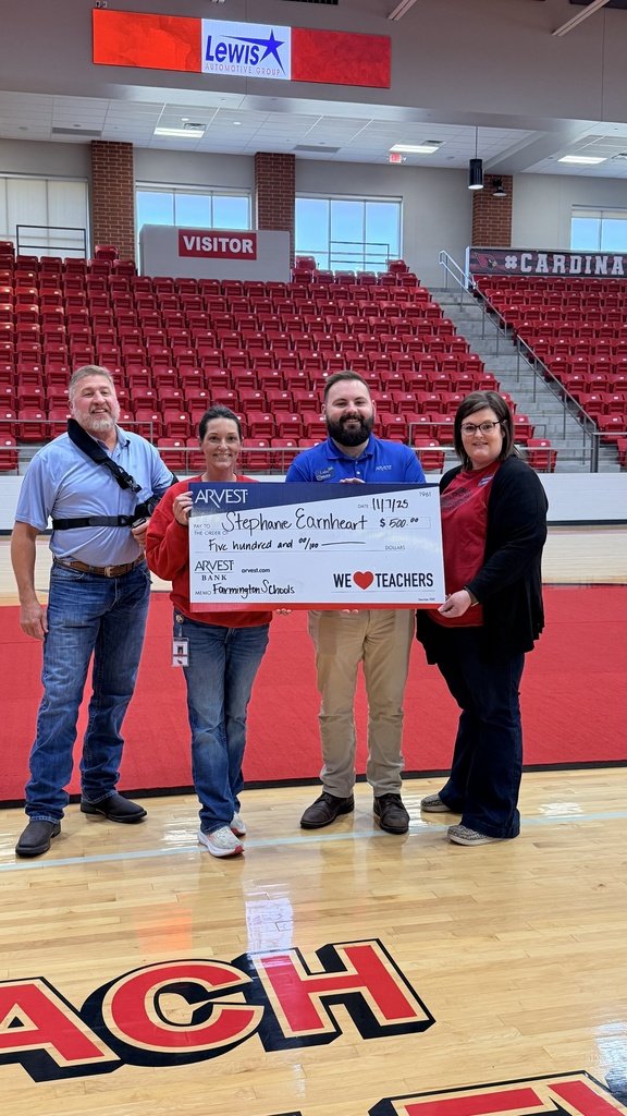 Thank you, Arvest Bank, for your incredible support! Farmington Schools received a $6,000 grant, and FHS teacher Stefanie Earnheart was honored as a We ❤️ Teachers winner, receiving $500 for classroom supplies! We’re grateful for partners who support our students and staff! #ESED