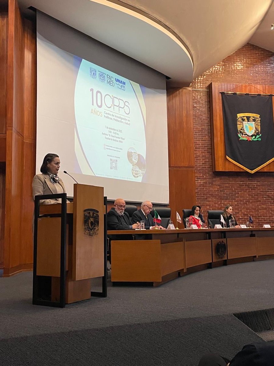 FacMedicinaUNAM's tweet image. "Celebramos una década del @cippsunam, una iniciativa del Dr. @JoseNarroR, un espacio que se ha colocado como referente nacional y que a la fecha cuenta con más de 180 proyectos de investigación y más de 60 convenios de colaboración", Dra. @anacsepulveda_v