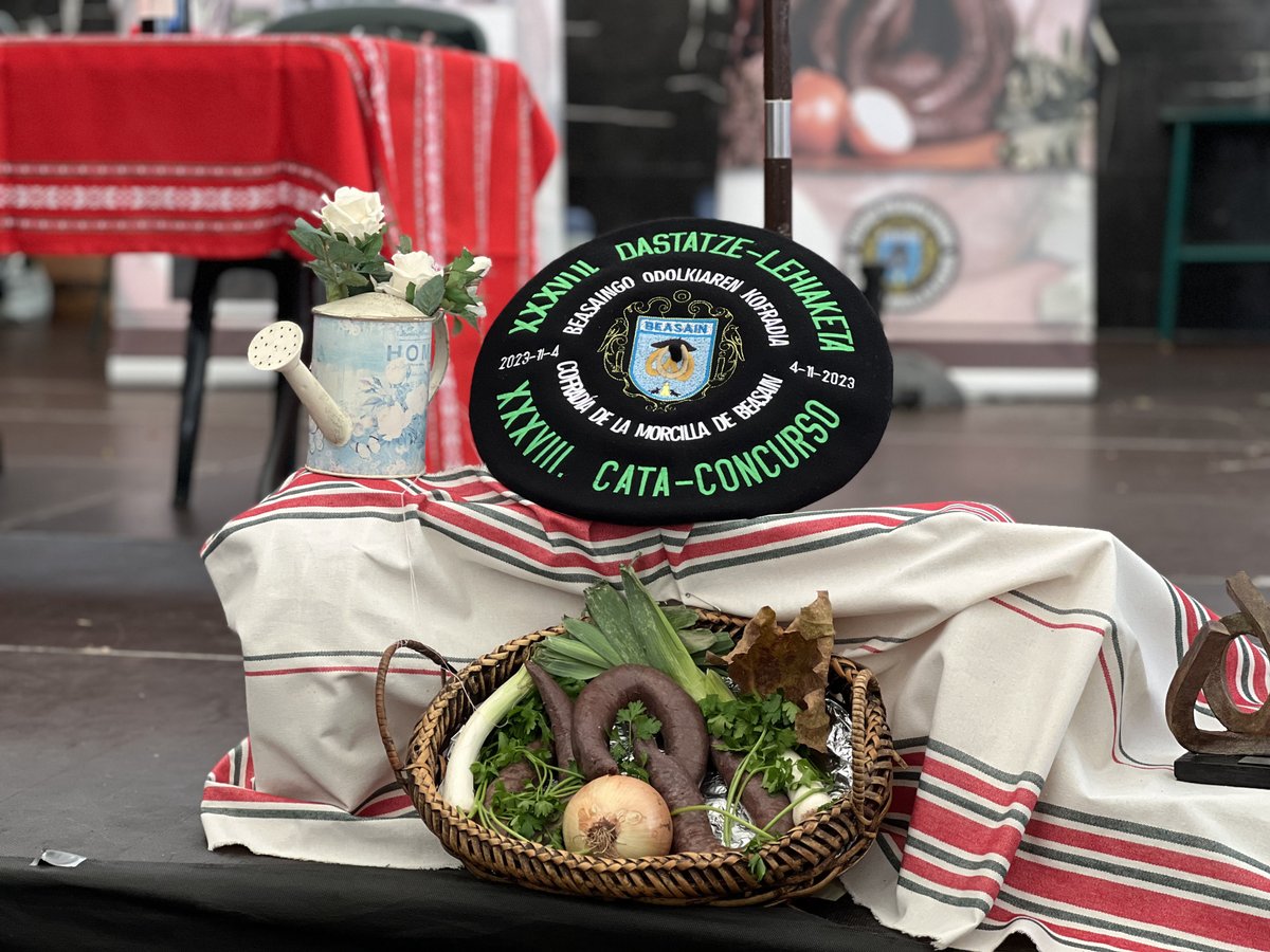 🍲Beasaingo odolkien dastaketako lehiaketa 40. ediziora iritsi da #Beasain #odolkia
🍲El concurso de cata de morcillas de Beasain llega a su 40ª edición #morcilla #tradicion
ℹ️ labur.eus/zc0wtnvz