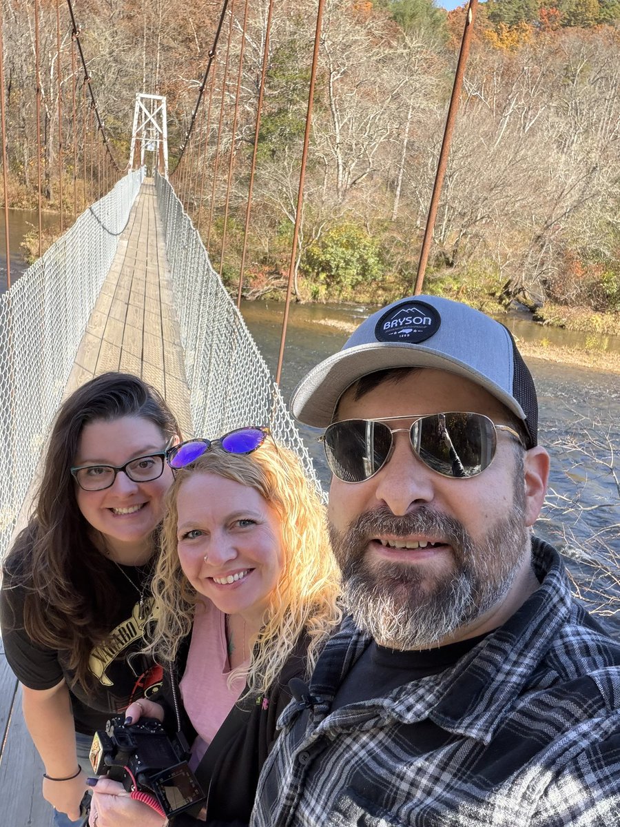 SmlTownMonsters's tweet photo. The crew is back on the road chasing legends and exploring the unknown.

Where are they this time?

Stay tuned to find out what’s lurking just beyond the tree line…

#SmallTownMonsters #OnTheRoad #FilmingAdventure #bigfoot https://t.co/g3MUhW4Qj0