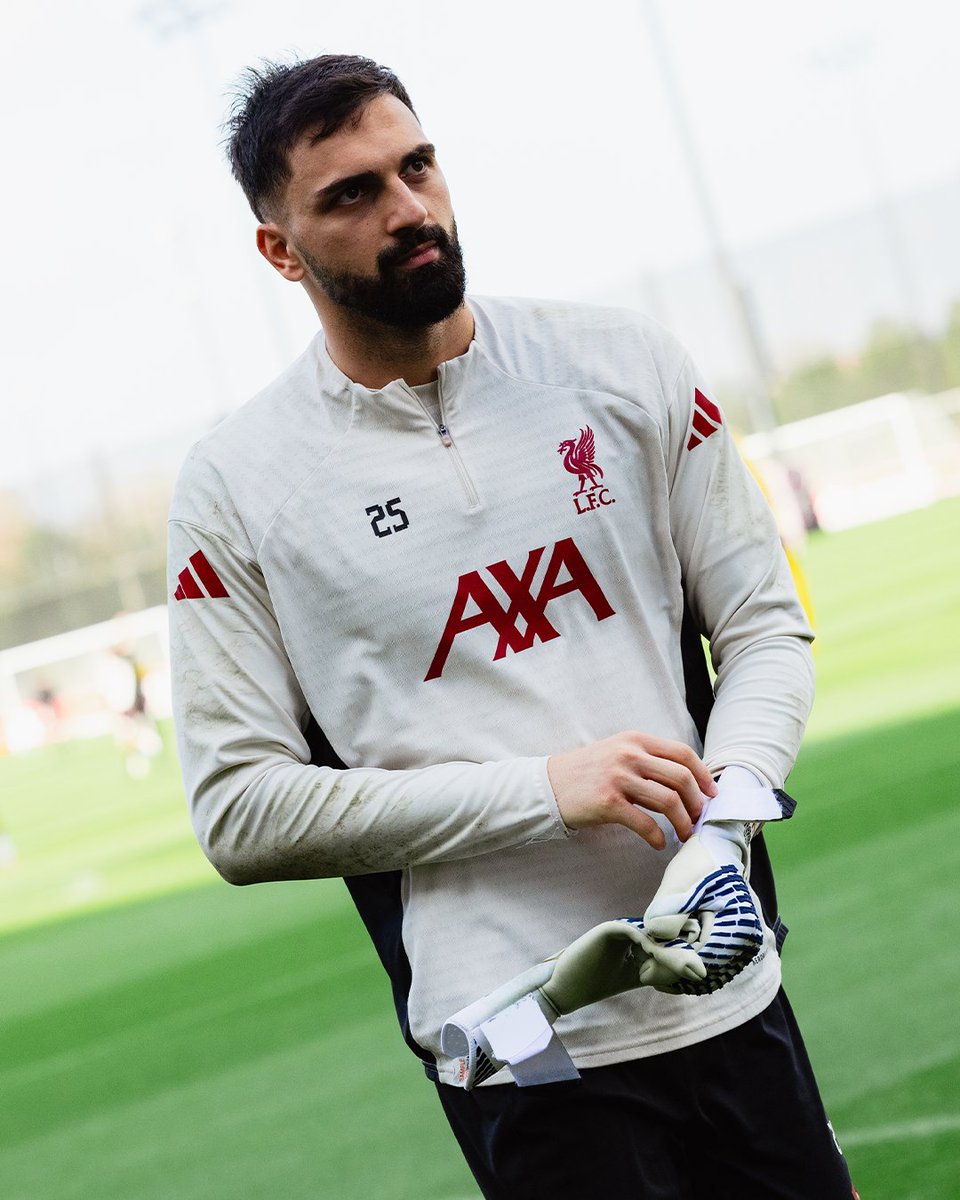 LFC's tweet image. 🧤🇬🇪