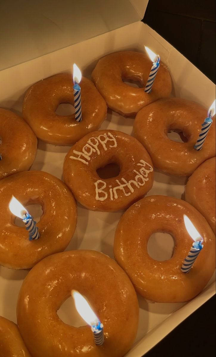 catflosno's tweet image. 히히..스모키 했오요…생일 기념으루🖤
#소소티디