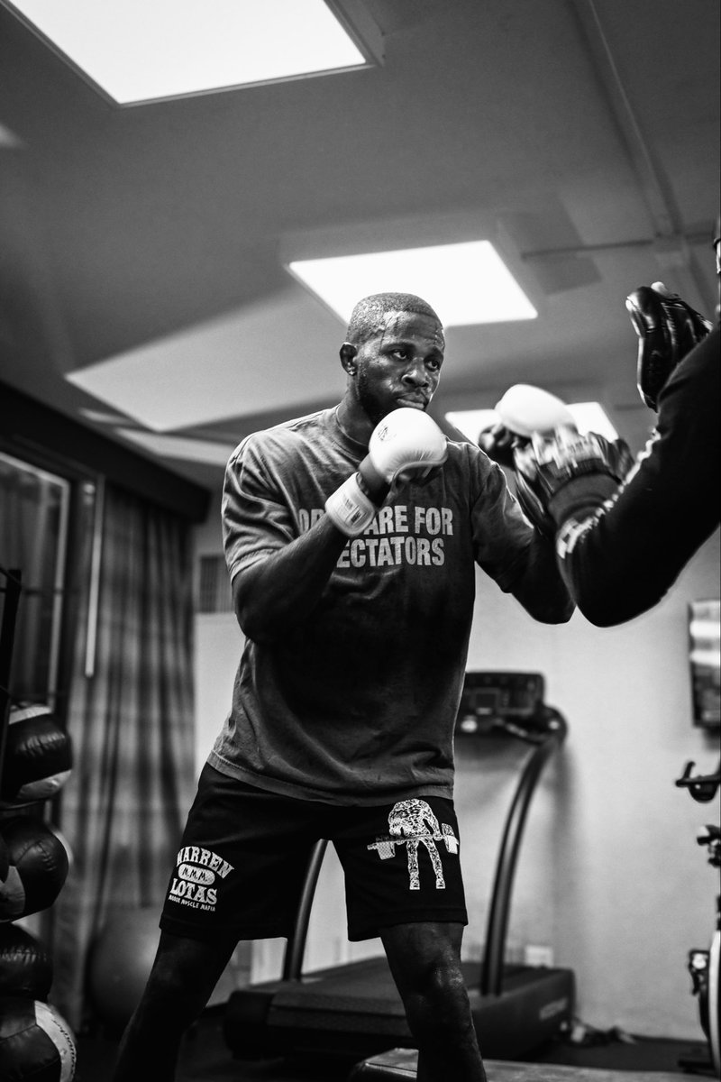 ParadigmSports's tweet photo. 🔒 IN.

@TouchNGo_ | #UFCVegas111 https://t.co/Soio8jNQLa